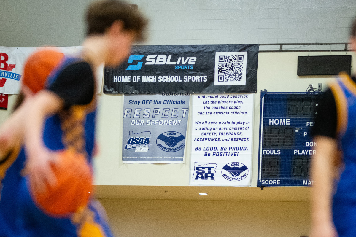 Barlow Mountainside boys basketball Les Schwab Invitational game December 26 2023 Naji Saker-34