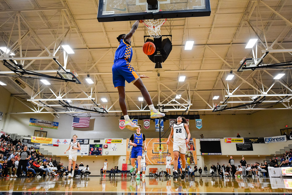 Barlow Mountainside boys basketball Les Schwab Invitational game December 26 2023 Naji Saker-51