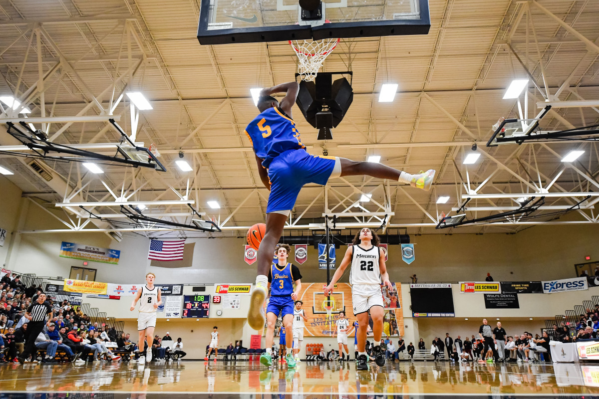 Barlow Mountainside boys basketball Les Schwab Invitational game December 26 2023 Naji Saker-52