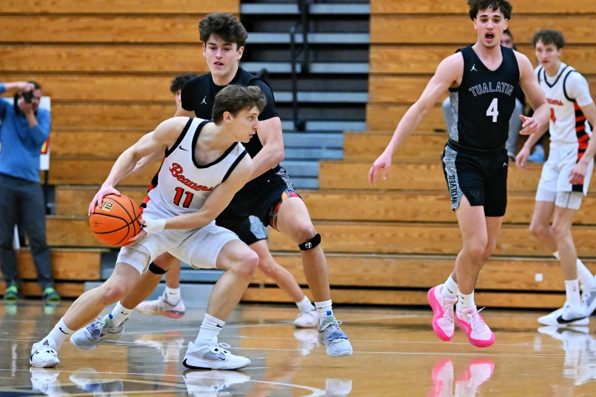 Beaverton Tualatin boys basketball Les Schwab Invitational December 26 2023 Leon Neuschwander 2