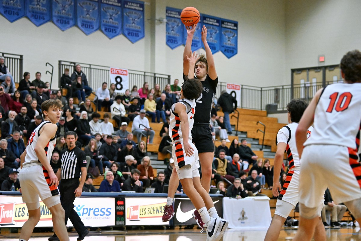 Beaverton Tualatin boys basketball Les Schwab Invitational December 26 2023 Leon Neuschwander 5