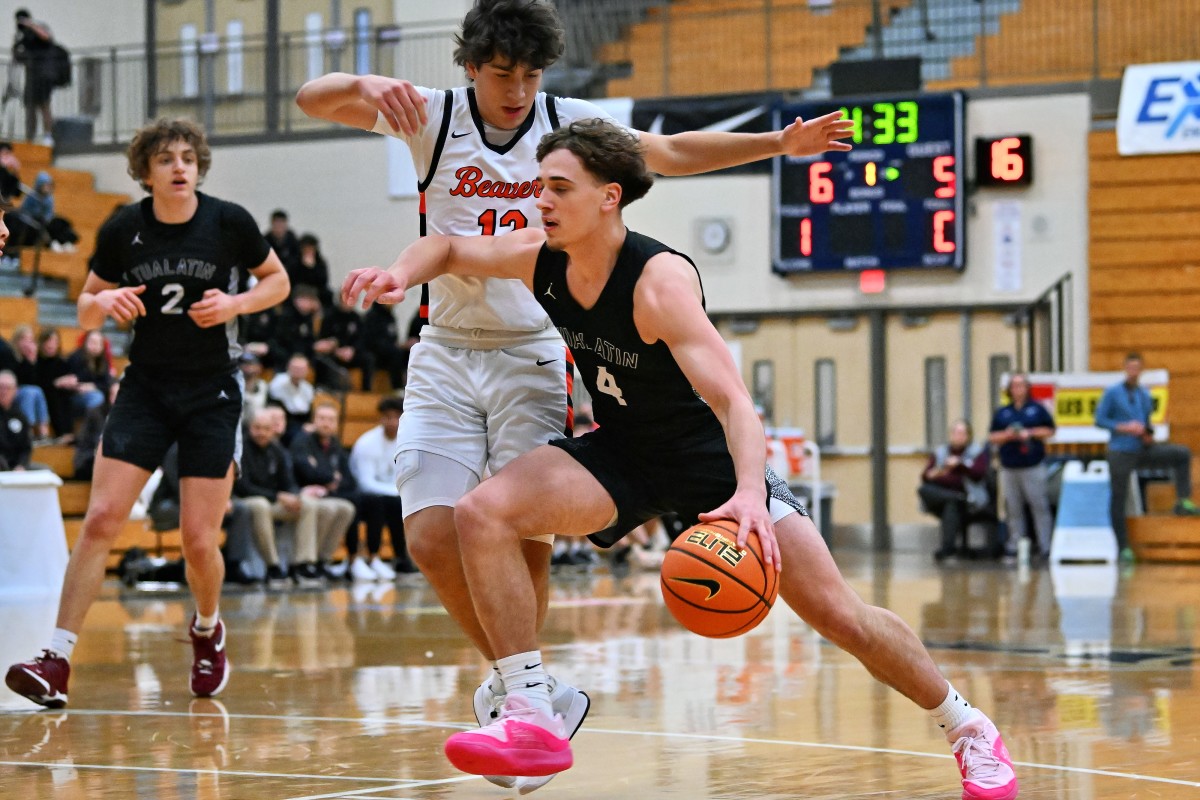 Beaverton Tualatin boys basketball Les Schwab Invitational December 26 2023 Leon Neuschwander 6