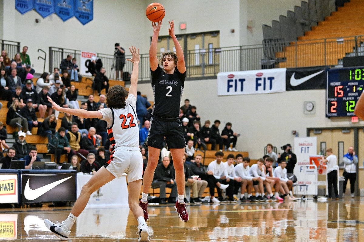 Beaverton Tualatin boys basketball Les Schwab Invitational December 26 2023 Leon Neuschwander 12