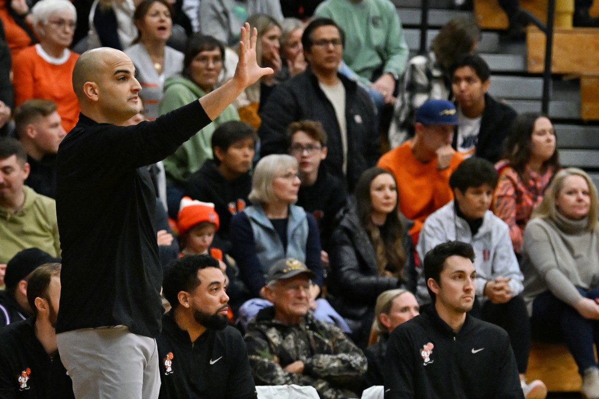 Beaverton Tualatin boys basketball Les Schwab Invitational December 26 2023 Leon Neuschwander 41