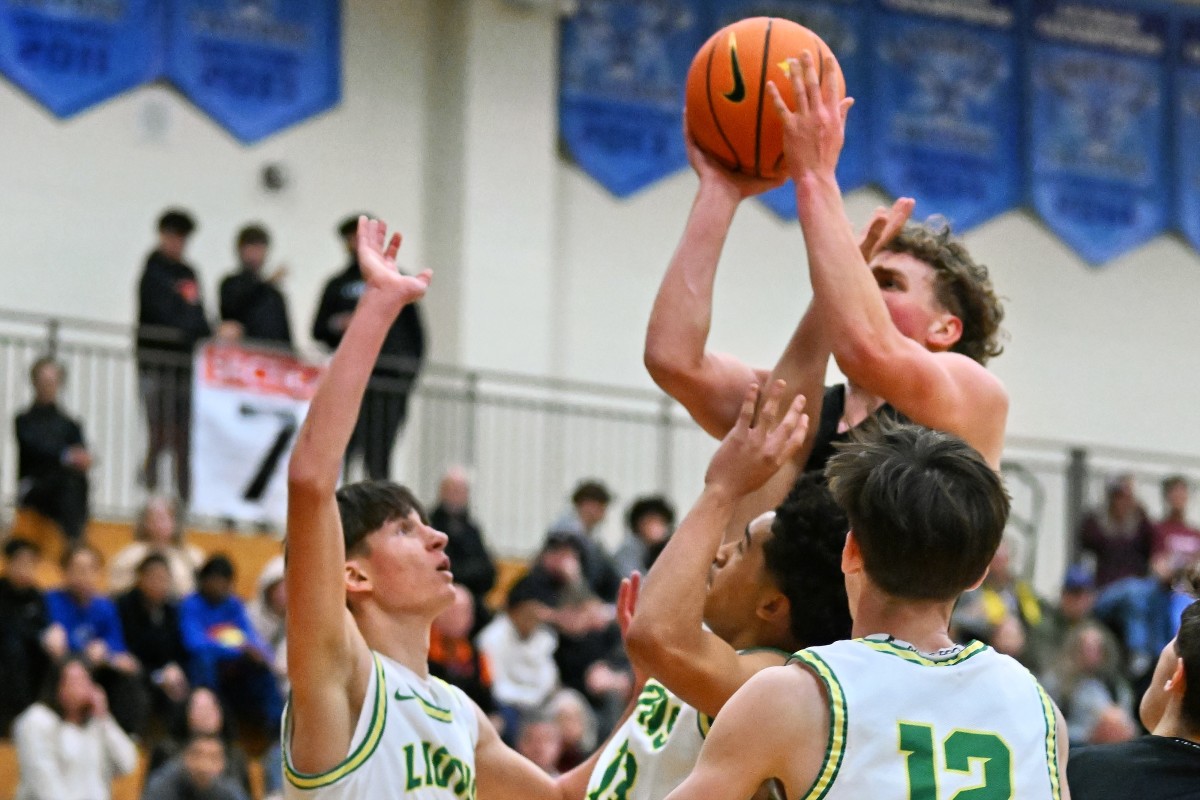 a West Linn Mt. Spokane boys basketball Les Schwab Invitational December 27 2023 Leon Neuschwander 5