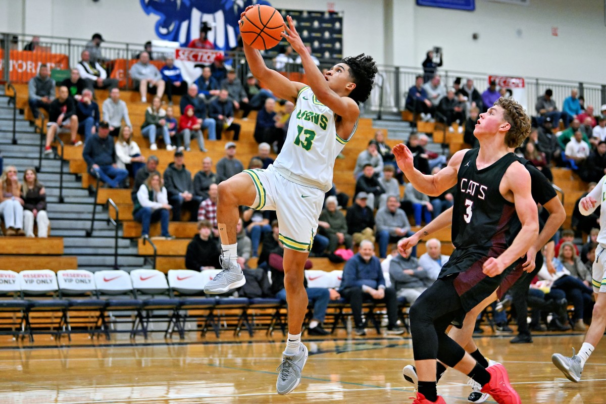 a West Linn Mt. Spokane boys basketball Les Schwab Invitational December 27 2023 Leon Neuschwander 9