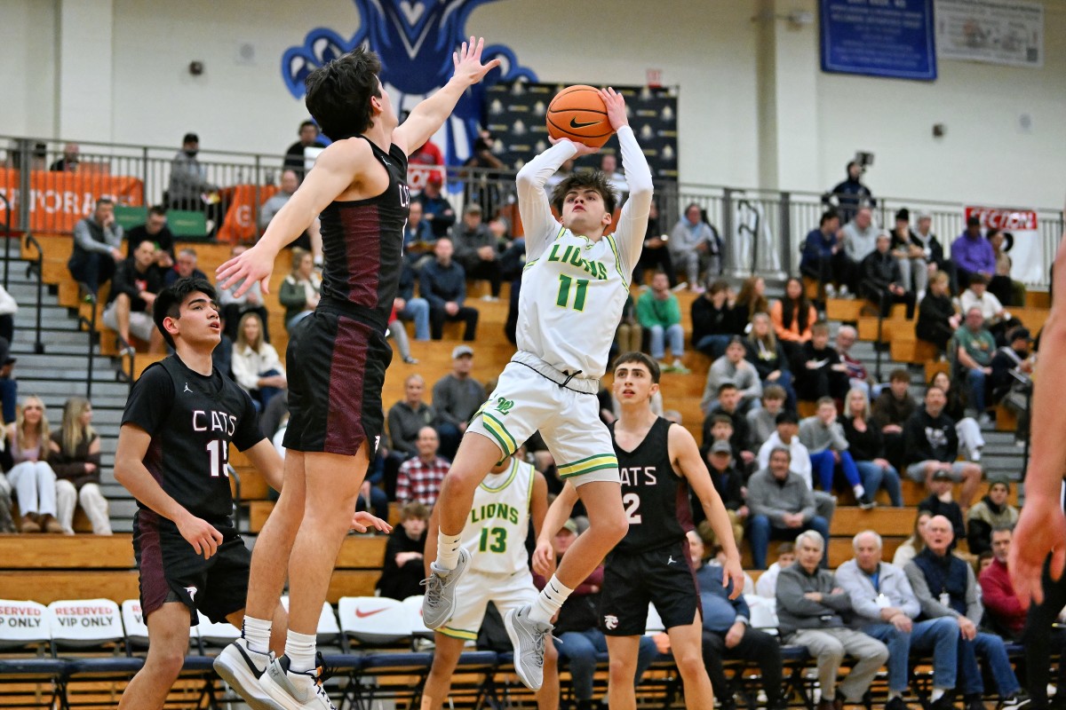 a West Linn Mt. Spokane boys basketball Les Schwab Invitational December 27 2023 Leon Neuschwander 13