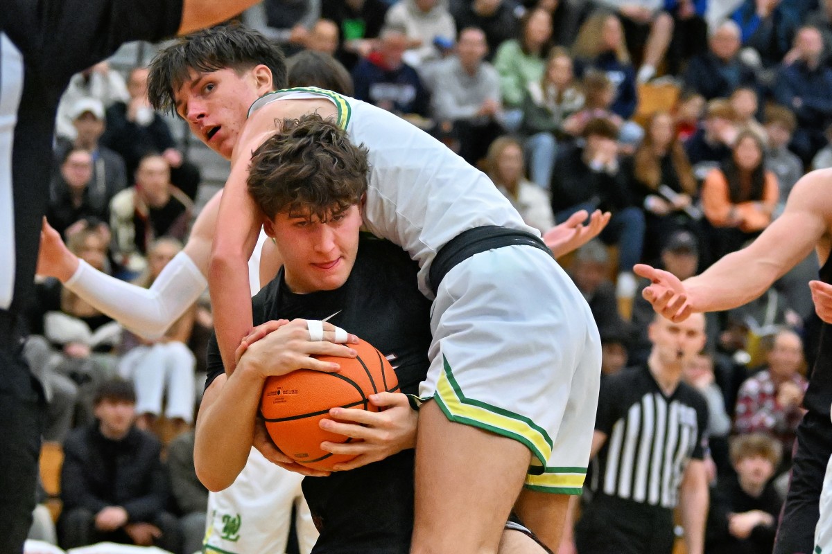 a West Linn Mt. Spokane boys basketball Les Schwab Invitational December 27 2023 Leon Neuschwander 34