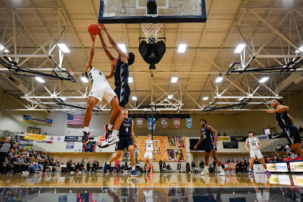 Jesuit Perry boys basketball Les Schwab Invitational December 26 2023 Naji Saker-13