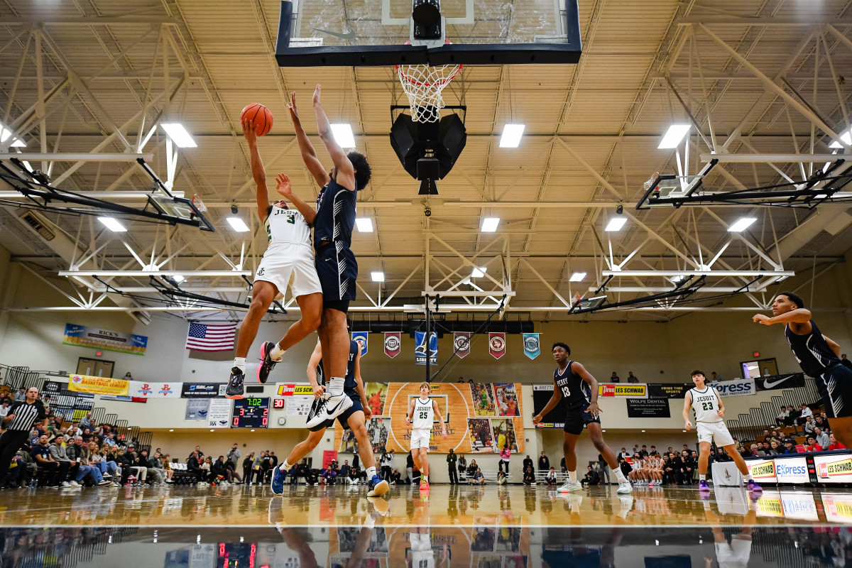 Jesuit Perry boys basketball Les Schwab Invitational December 26 2023 Naji Saker-12