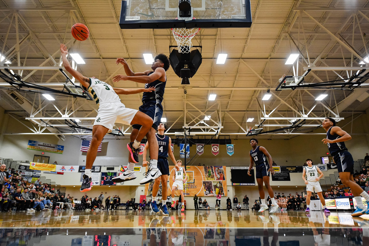 Jesuit Perry boys basketball Les Schwab Invitational December 26 2023 Naji Saker-14