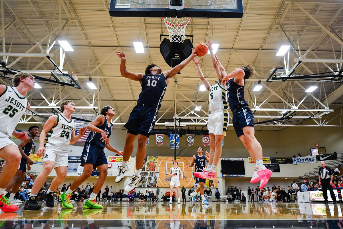 Jesuit Perry boys basketball Les Schwab Invitational December 26 2023 Naji Saker-56