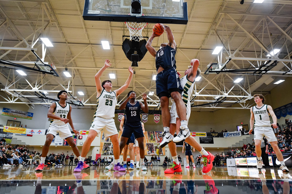 Jesuit Perry boys basketball Les Schwab Invitational December 26 2023 Naji Saker-81