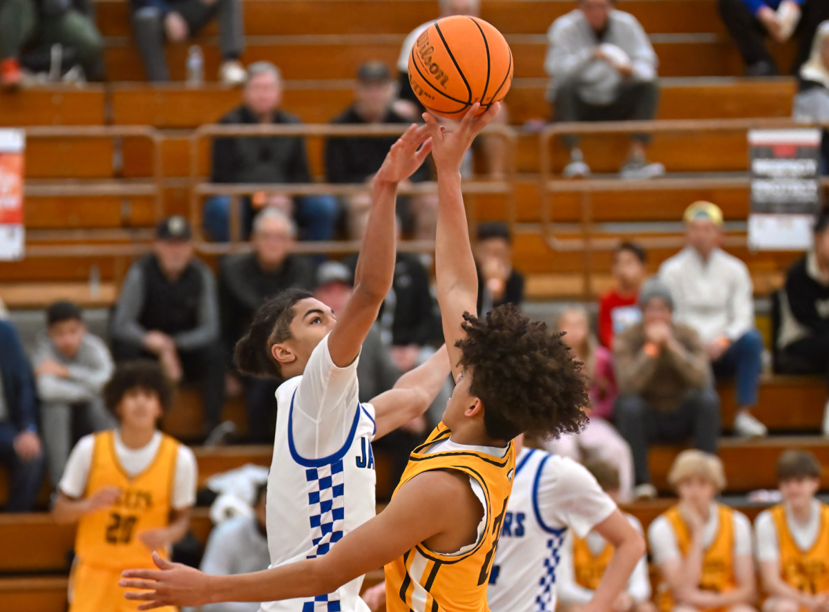 Look: Canyon View Prep Defeats Crespi To Win American Division Title 