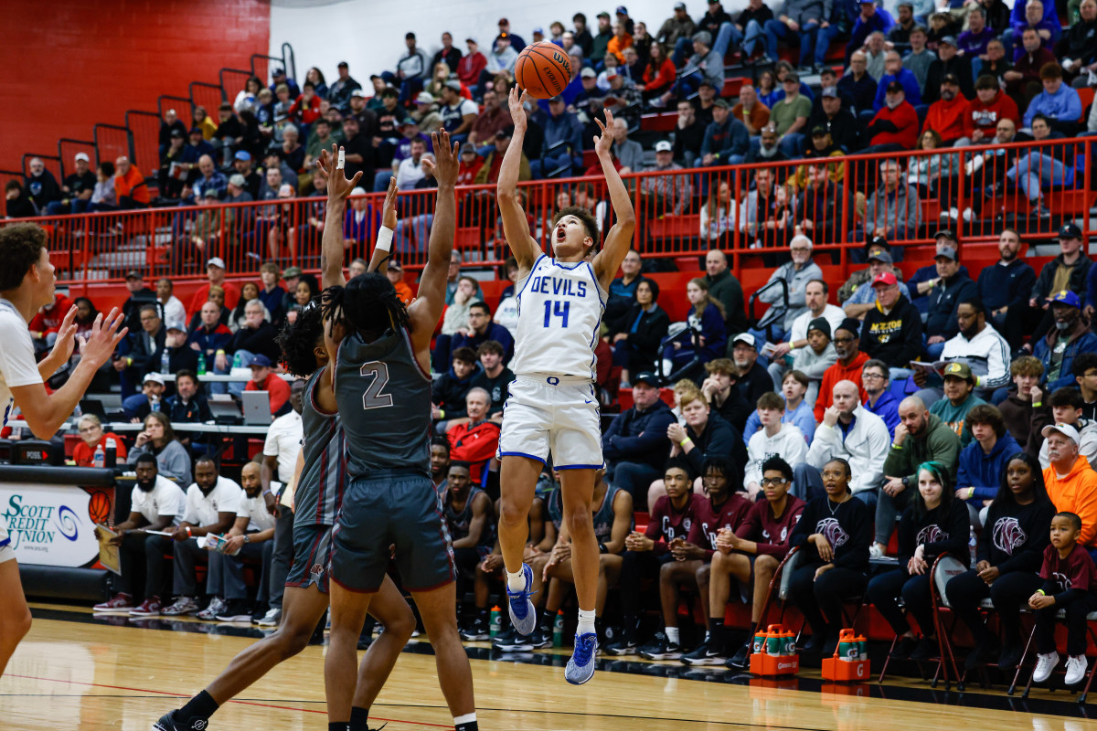 Quincy Illinois Cardinal Ritter Missouri boys basketball January 6 2024 Nate Latsch 25177