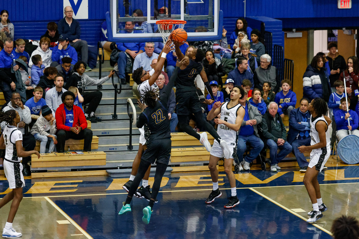 Quincy Shootout Illinois boys basketball January 19 2024 Nate Latsch 25510