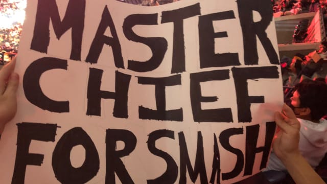 AEW fan sign that says "Master Chief for Smash"