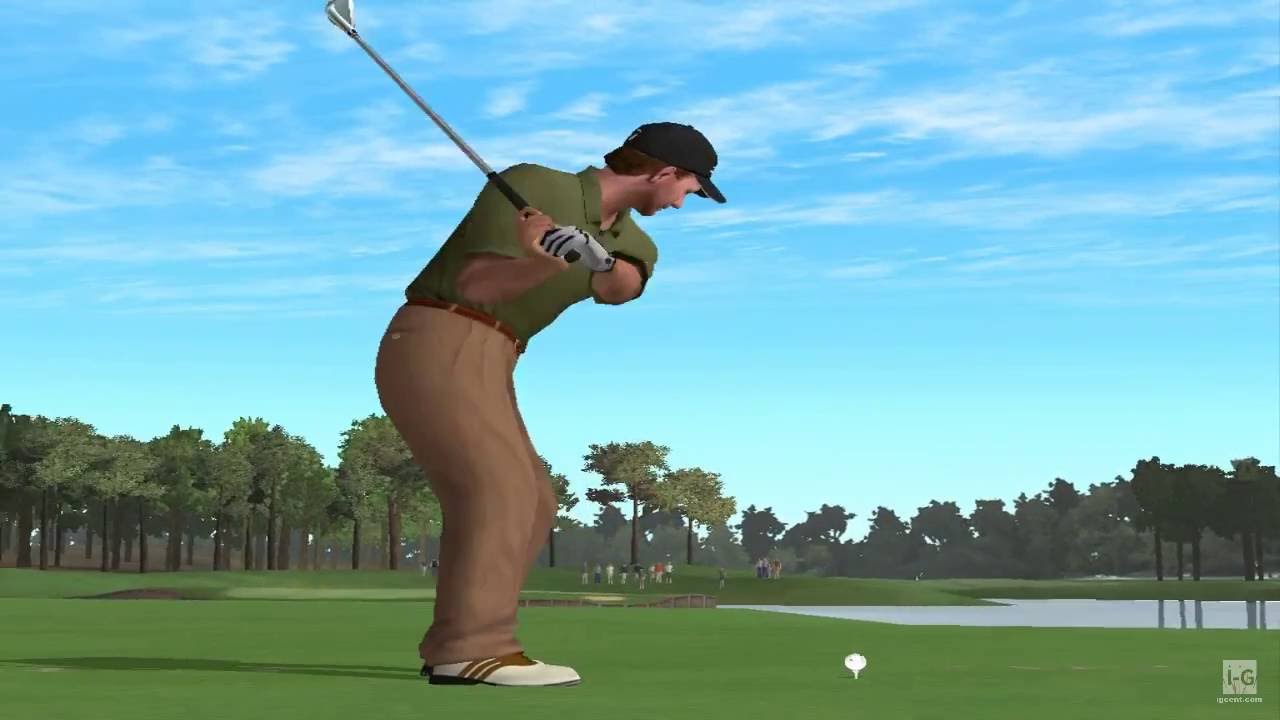 Tiger Woods PGA Tour 2004 teeing off